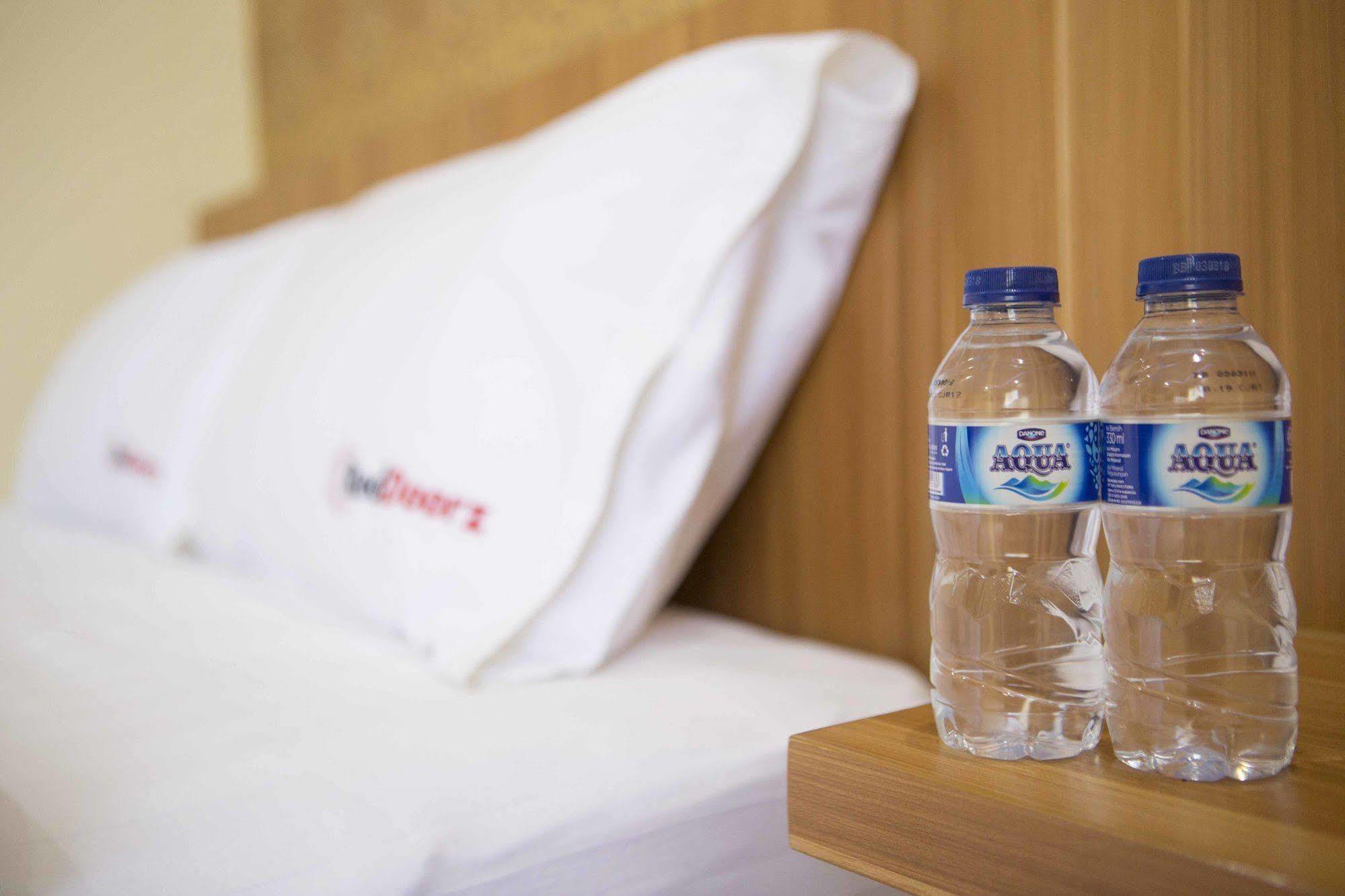 Reddoorz @ Gajah Mada Hotel Jakarta Ngoại thất bức ảnh